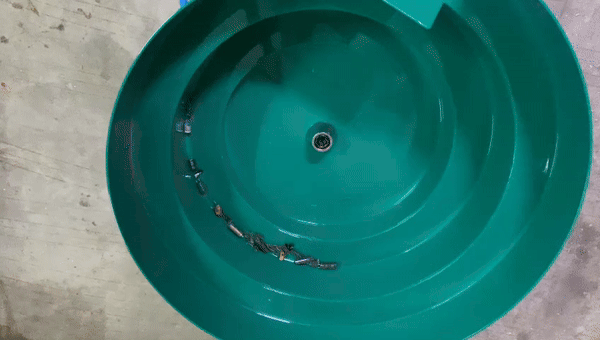 Graphene nanogap SEM